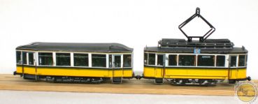 Fotorealistischer Kartonmodellbaubogen des Triebwagens 418 und Beiwagen 1241